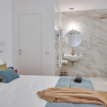 Arche Design And Guest house
