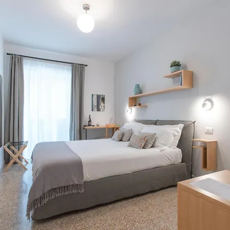 Arche Design And Vendégház Palermo