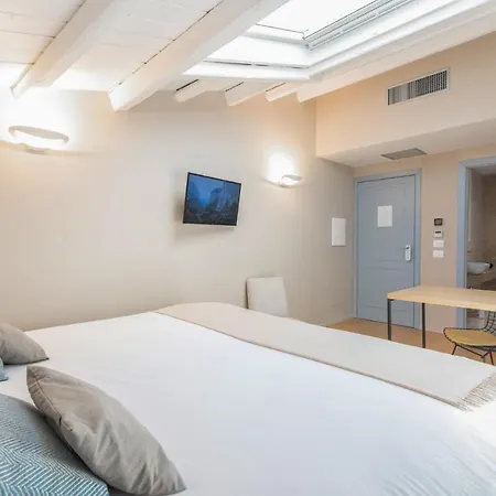 Arche Design And 4* Palermo