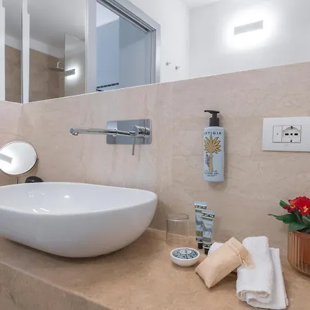 Archè Design Rooms&suites 2*